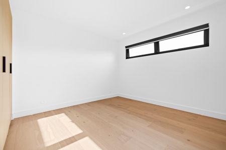 2A Mons Street, Glen Iris VIC 3146 - Townhouse For Rent | Domain - Photo 2