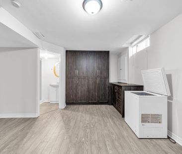 For Lease - 19 Connery Crescent, Markham, Ontario - Photo 2