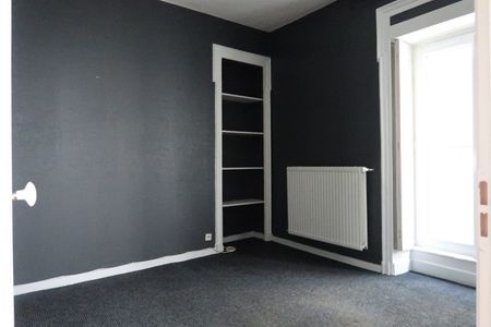 Location Appartement 3 pièces 71m² ST ETIENNE 42000 - Photo 4