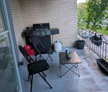appartement 6 1/2 à louer - Photo 2