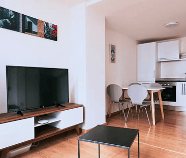 Rooftop Views & Central Location: 1-Bedroom Apartment in Lausanne - Foto 1