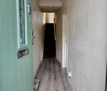 Clive Road, Enfield EN1, London - Photo 5