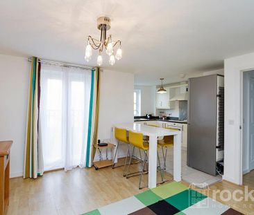 2 bedroom apartment to rent - Photo 3