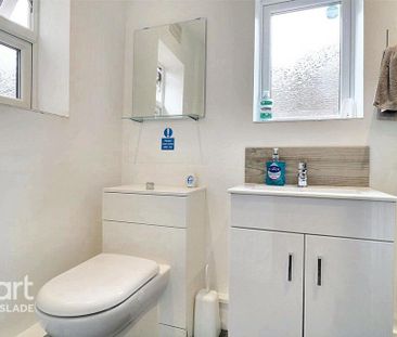 1 bedroom in a house share to rent - Photo 6