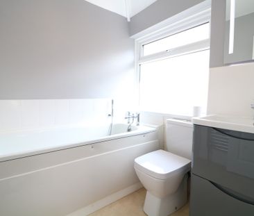 Fairfield Drive, Dorking, RH4 - Photo 6