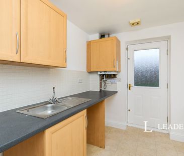 3 bedroom townhouse to rent Crystal Close, Mickleover, DE3 - Photo 4