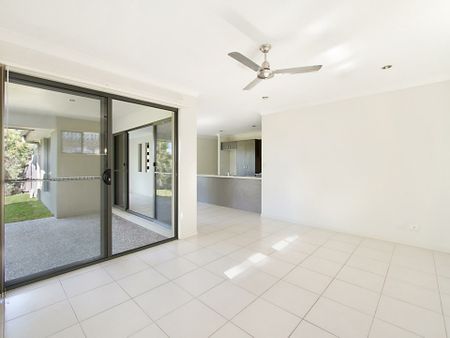 14 Aspect Place, Pacific Pines QLD 4211 - House For Rent | Domain - Photo 4