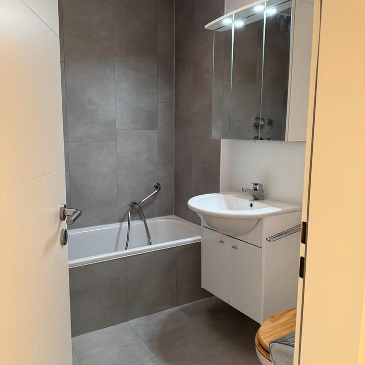 Vollständig renovierte Whg. in super Lage von Oldb. zu vermieten - Photo 1