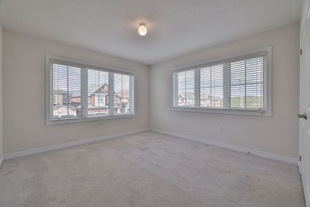 For Lease - 1417 Farrow Crescent, Innisfil, Ontario - Photo 5