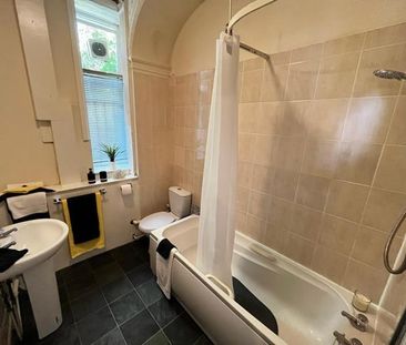 Studio to rent - Photo 6