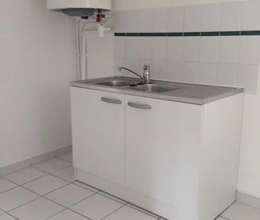 Location Appartement 1 pièce 23m² TOURNAN EN BRIE 77220 - Photo 2
