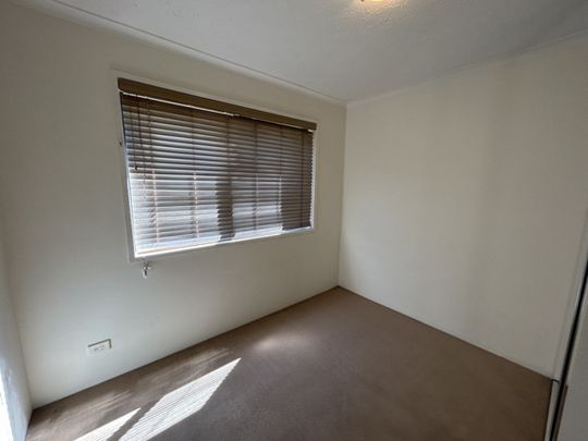 5/9 Bright Street, Labrador - Photo 1