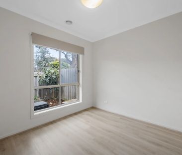 Stylish, Private & Perfectly Positioned - Photo 3