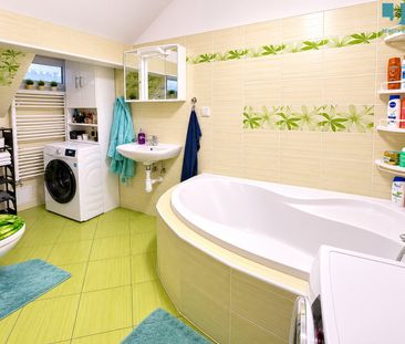 Pronájem bytu 2+1 52 m² - Fotografie 4