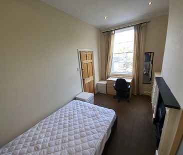 4 bedroom house, 2 en-suites - Photo 6