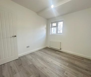 4 bedroom flat to rent - Photo 6