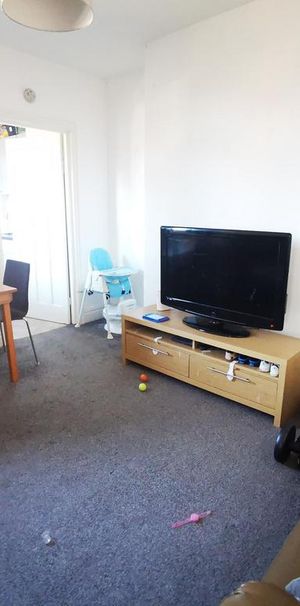 3 bedroom flat to rent - Photo 1