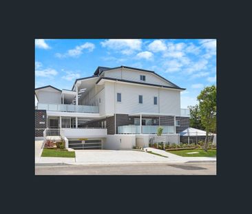 One Bedroom Apartment In Boutique Complex with Courtyard - Photo 1