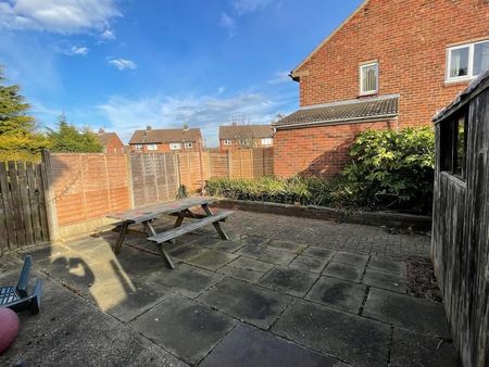 13 Blankney Crescent, Lincoln LN2 2EW, UK - Photo 5