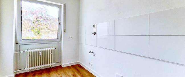 Großzügige 2-Zimmer Wohnung mit Balkon in Südwestausrichtung und Garagenstellplatz in ruhiger Lage! - Photo 1