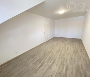 Pronájem bytu 3+kk 85 m2 - Fotografie 1