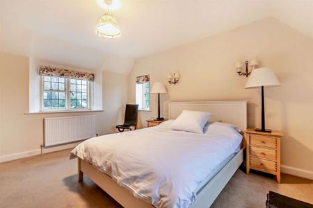 Rosemary`s Cottage, Church Row, Childrey - Photo 4