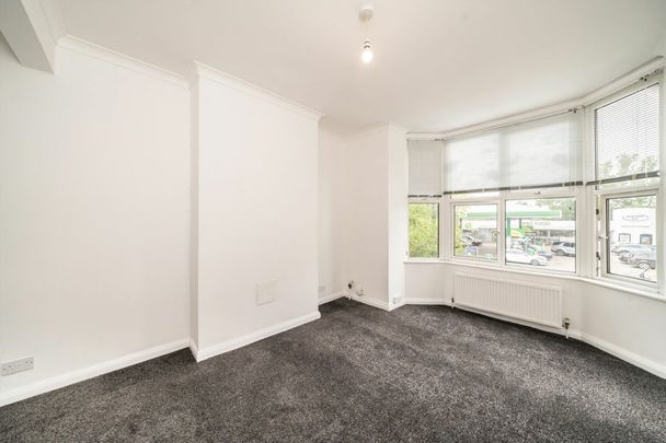 Kingston Road, SW20, London - Photo 1