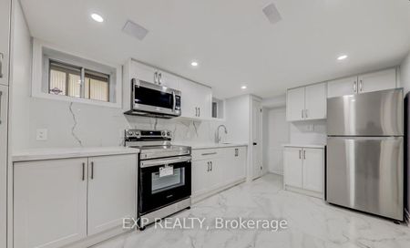 For Lease - 45 Blaisdale Road Unit# Bsmt, Toronto, Ontario - Photo 5