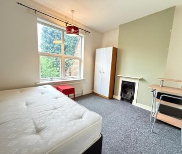 3 bedroom end of terrace house to rent - Photo 4