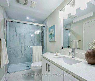 39 LAMPMAN CRESCENT - Photo 1