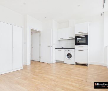 Studio to rent - Photo 2