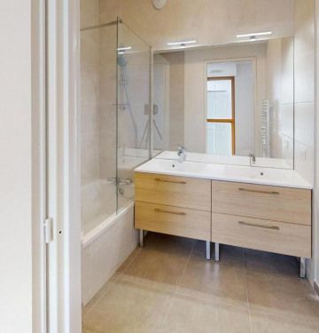 Appartement • Montreuil - Photo 4