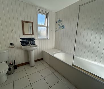 2, 182, Cliftonpark Avenue, Cliftonville Road, Belfast, BT14 6DT - Photo 4