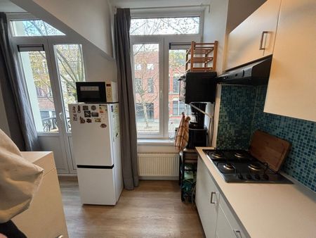 APPARTEMENT MET BALKON - Photo 2