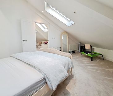 New Road, Brentwood - Photo 3