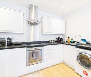 Kings House, Cantelupe Road, East Grinstead, West Sussex, RH19 - Photo 3