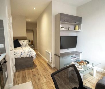 Studio to rent - Photo 2