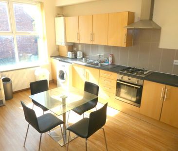 4 bedroom apartment to rent - Photo 6