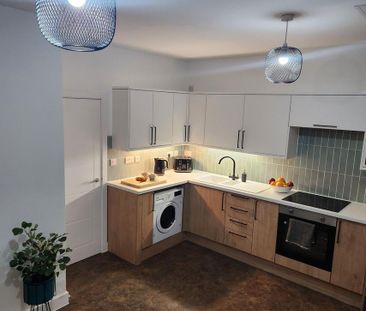 3 bedroom flat to rent - Photo 1