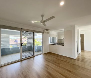 5/15 Clark Street, Biggera Waters - Photo 2
