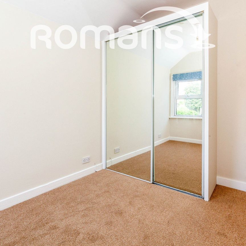 Upper Village Road, Ascot, SL5 - Photo 1