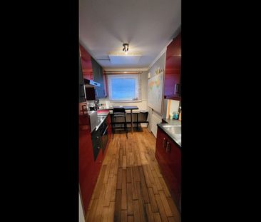 Room in a Shared Flat, Queen's Park Court, EH8 - Photo 6