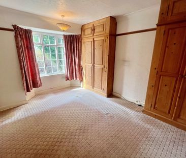 Rochford Crescent - Photo 3