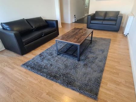 2 bedroom flat to rent - Photo 4