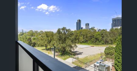 Stylish & Convenient Riverside Location - Photo 5