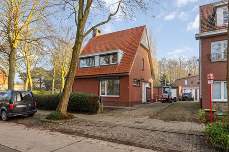 Vernieuwde en geïsoleerde open bebouwing met 3 slaapkamers en magazijn van 86m2! - Foto 2