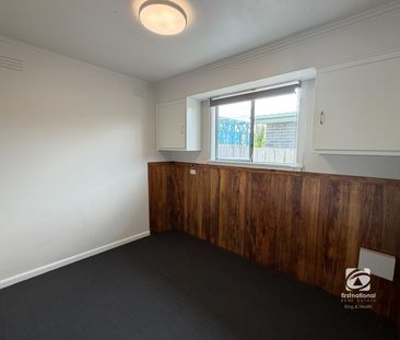 AFFORDABLE - WALKING DISTANCE TO HOSPITAL - Photo 1