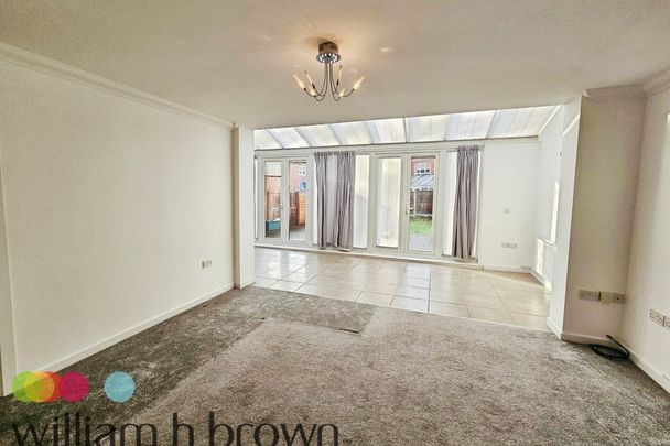 Beeleigh Link - Photo 1