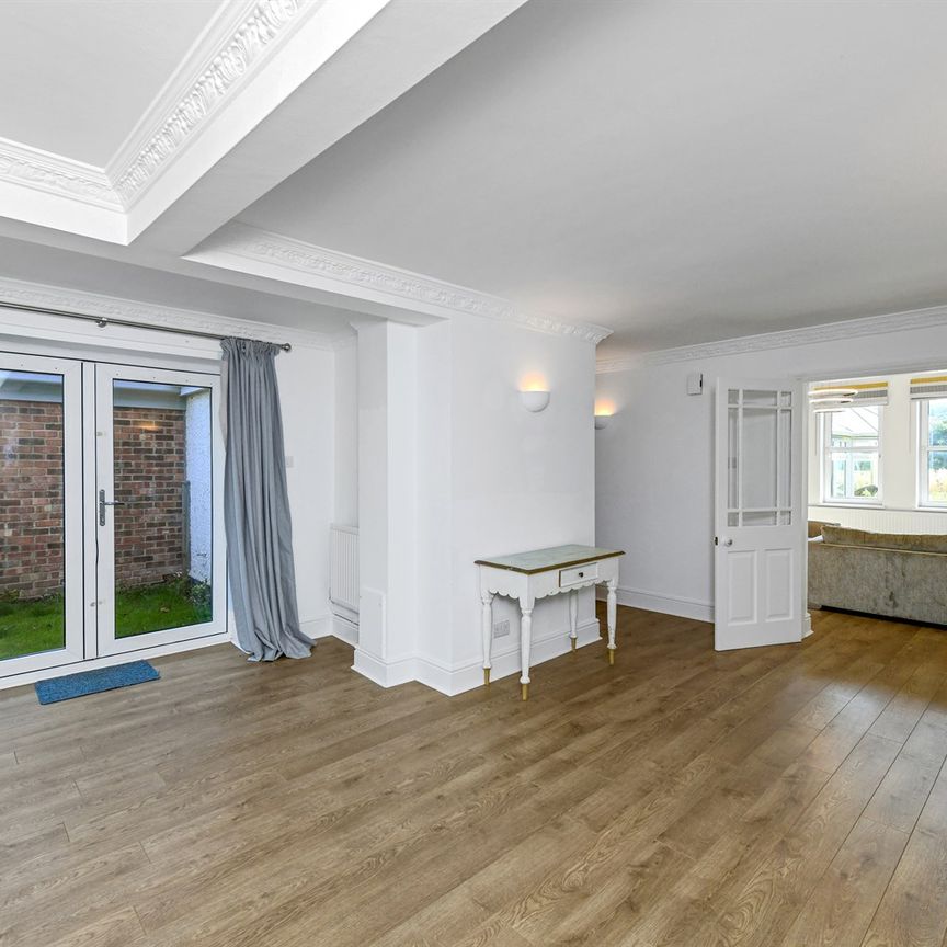 Boat Lane, NG14 - Photo 1