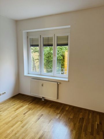Traumhafte 3-Zimmerwohnung in ruhiger Zentrumslage mit besten Anbindungen - Photo 3